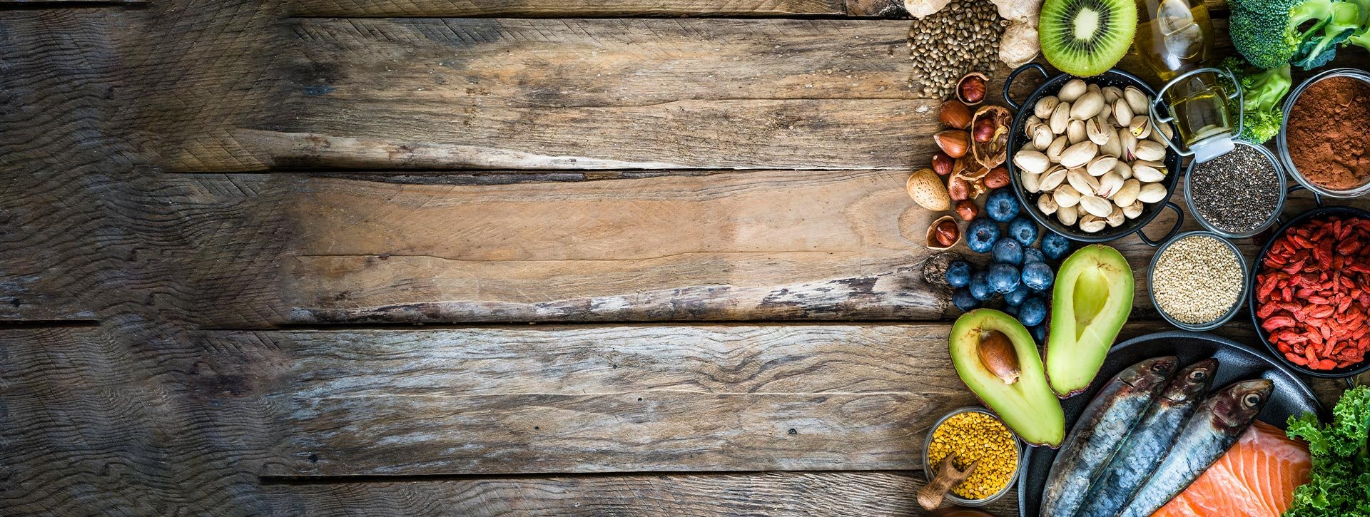 wooden-table-banner